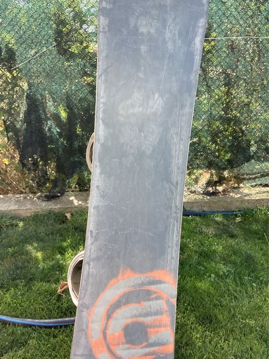 Сноуборд 134 сантиметра с обувки Соломон номер 40/1,3