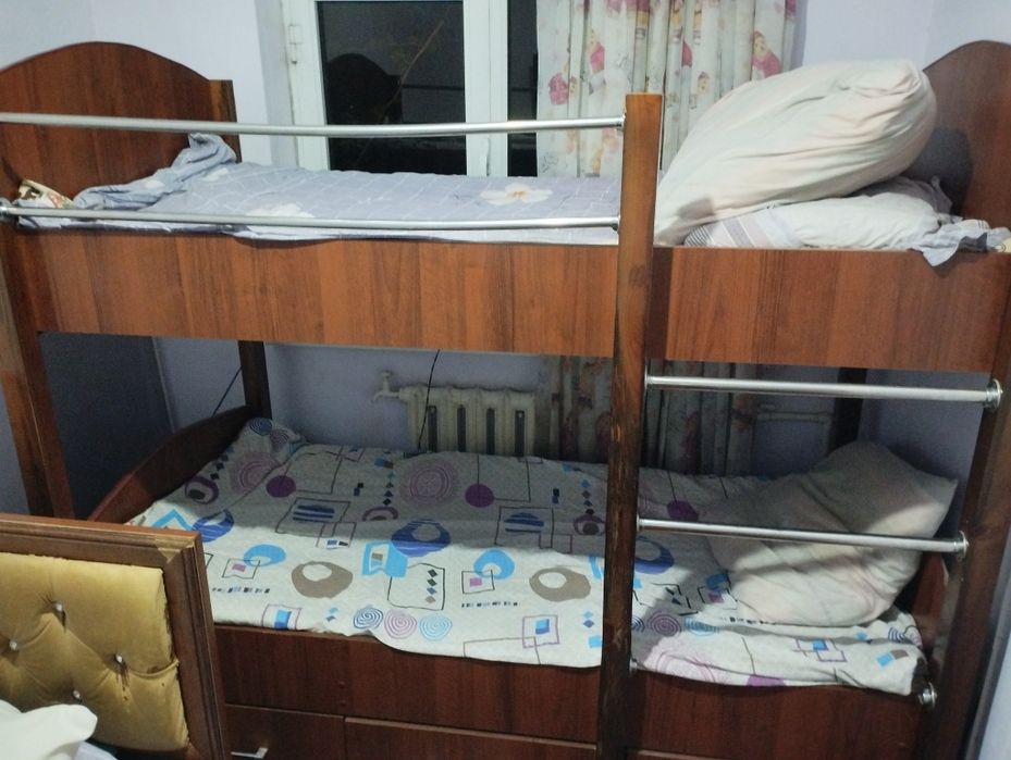 Кровать двух этажный