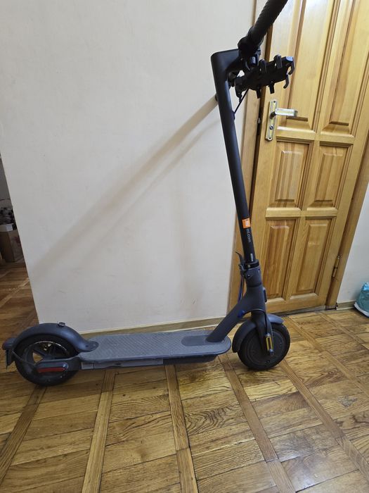 Mi Electric Scooter 3