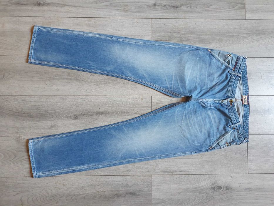 Blugi TOMMY HILFIGER "Storm" - Marime W32 L34 (Talie 88 cm)