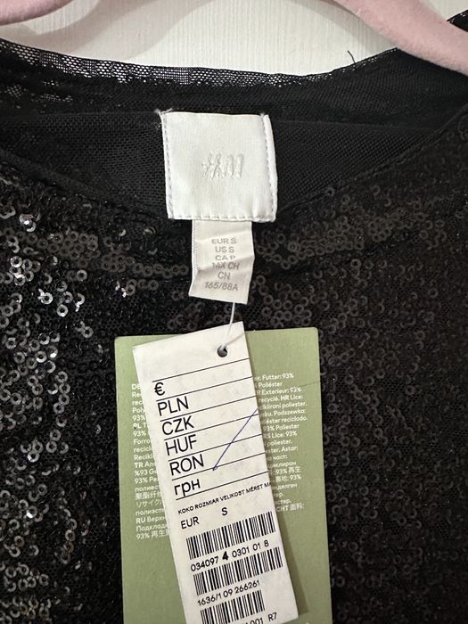 Top scurt paiete nou cu eticheta