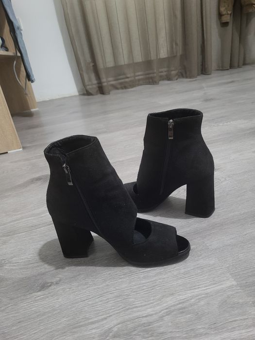 Осень  весна  ботинки