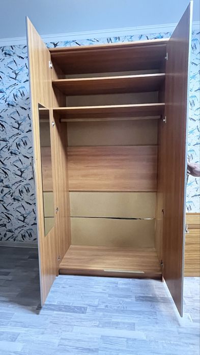 2 шкафа в отличном состоянии