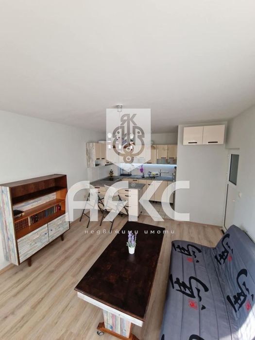 Дава се под наем Двустаен апартамент в София, Красна поляна 3 - 60 кв.м за 408 € - Снимка #2