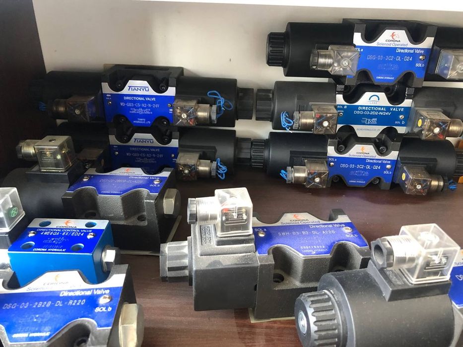 Имеются запчасти для гидравлических узлов