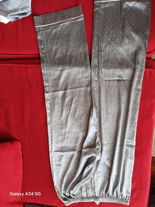 Дамска пижама.Сатенена.