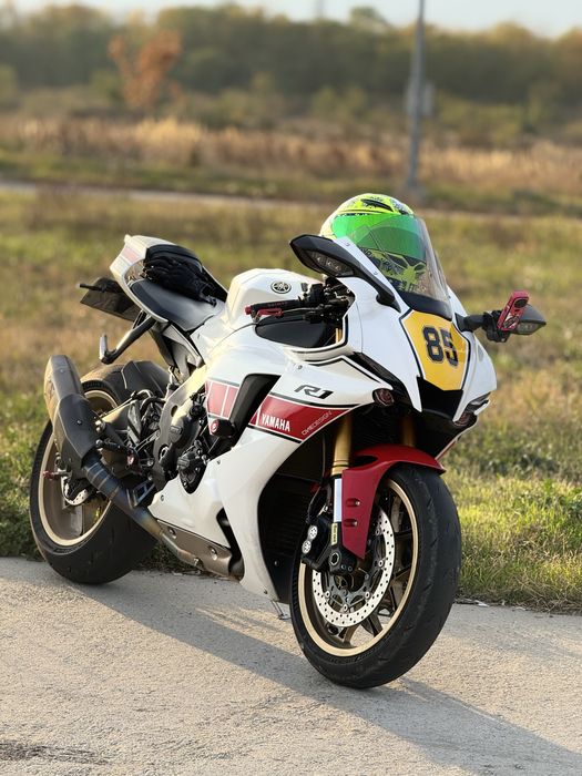 YAMAHA R1 2023 60 th anniversary