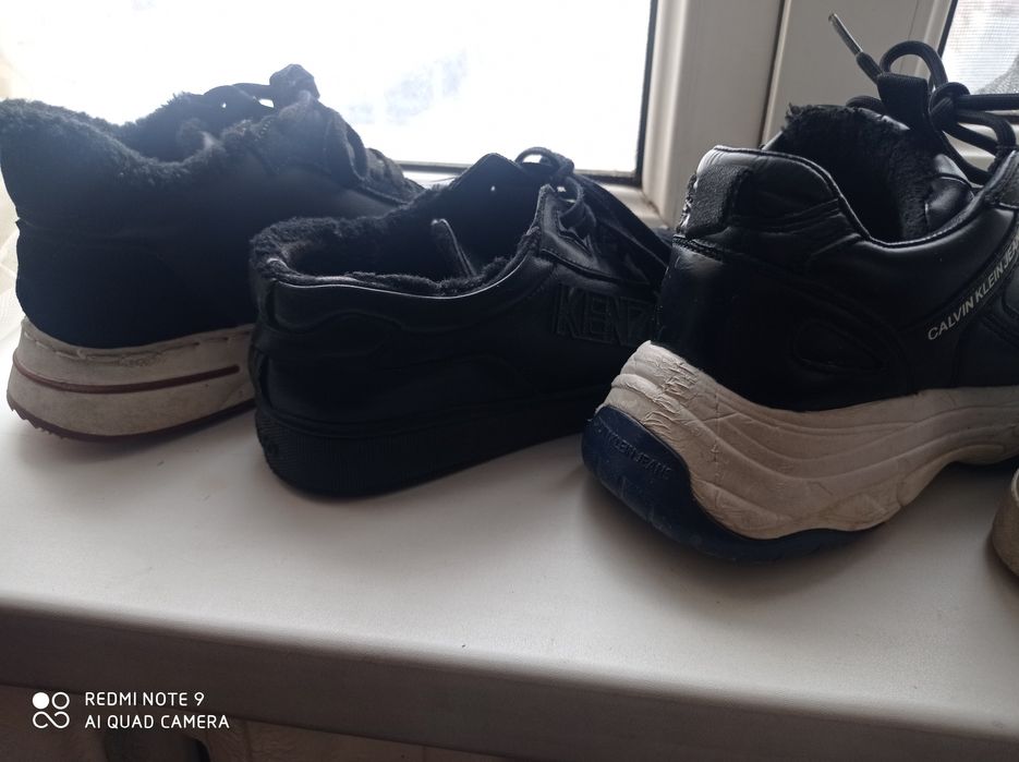 Срочно Кроссовки 37 размер