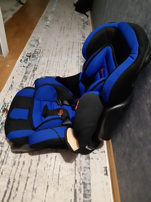 Детский сиденья для машины