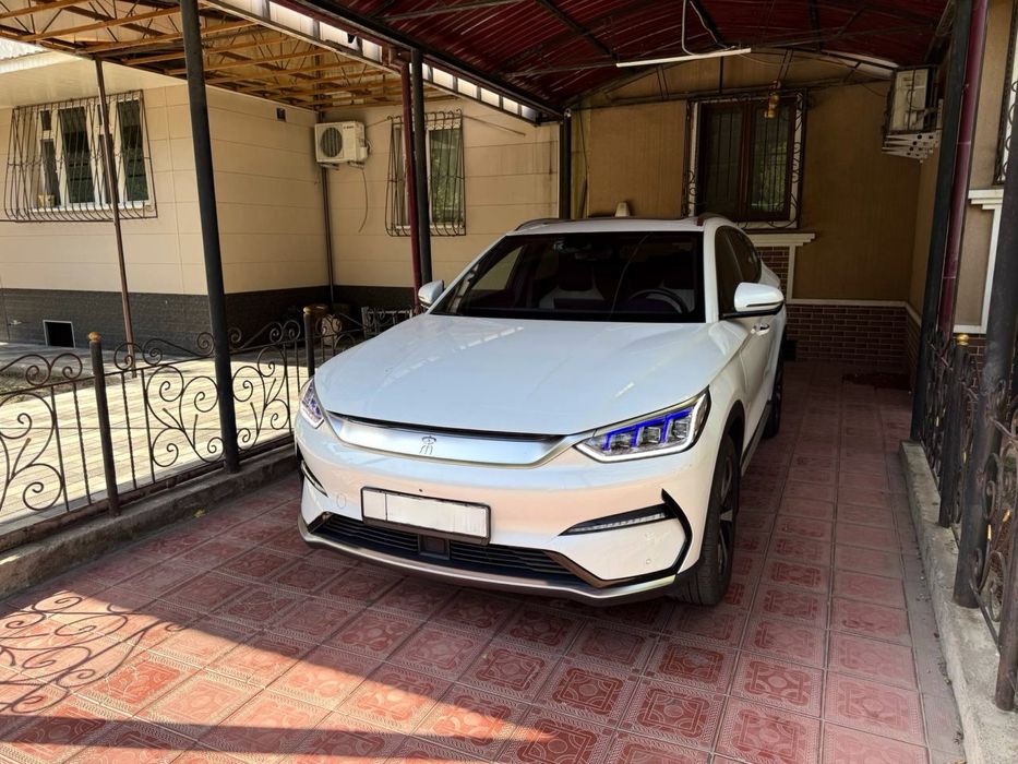 Byd Song Plus EV белый