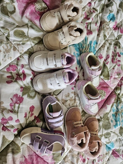 Обувки за момиче 22н.Mayoral,Adidas, Puma,Benetton