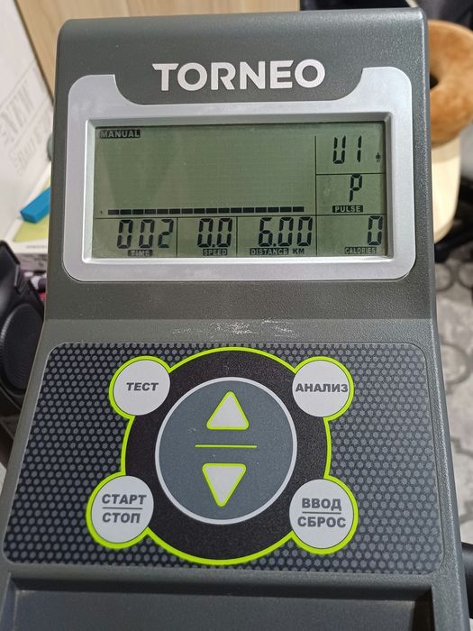 Продам эллиптический тренажер