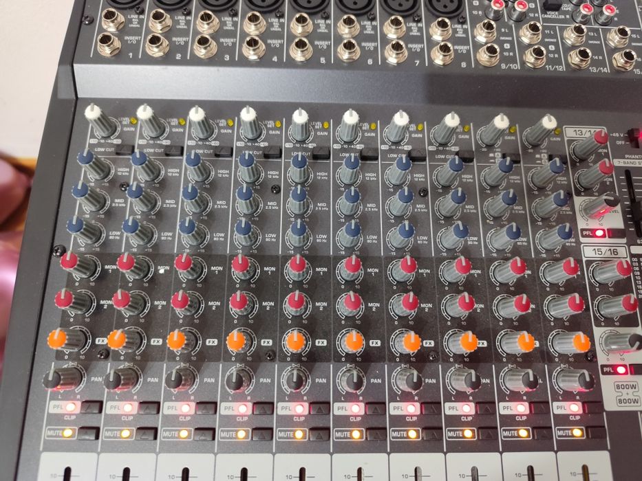 Vând mixer pmp. 4000