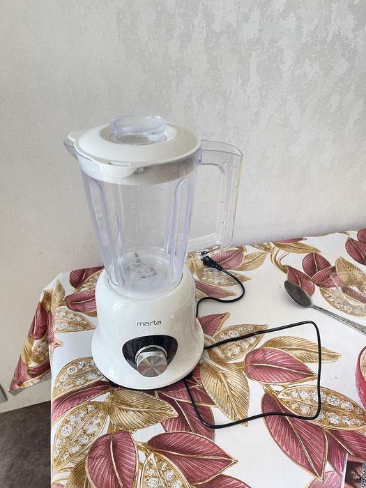 Блендер Marta всего 7000тг