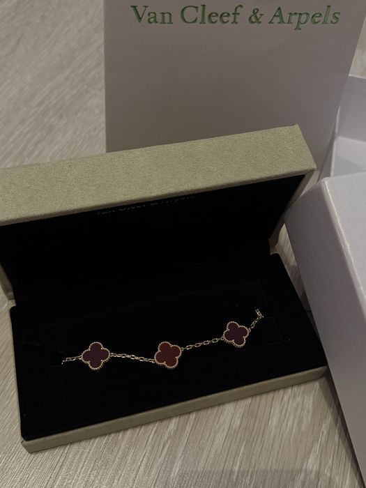 Van cleef 750 проба в желтом золоте