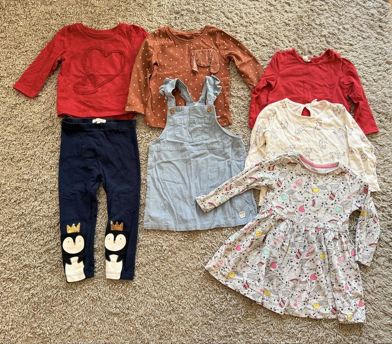 2 лота от различни дрехи за 2,3 г момиче.