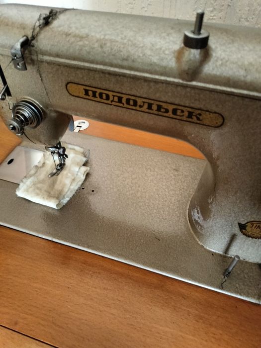 Швейная машина ножная