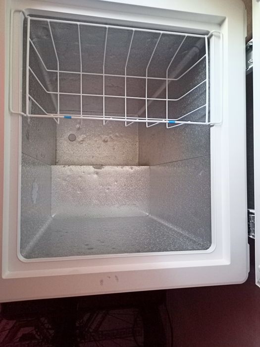 Продам морозильник 2024года