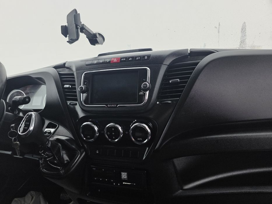 Iveco Daily Hi-Matic Autoplatforma Automata 2021