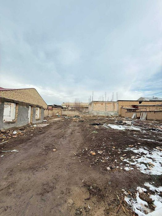 Зенит тикланиш махалада курук ер сотилади !