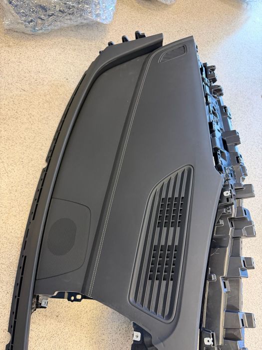 Plansa bord audi Q6 e-tron f8