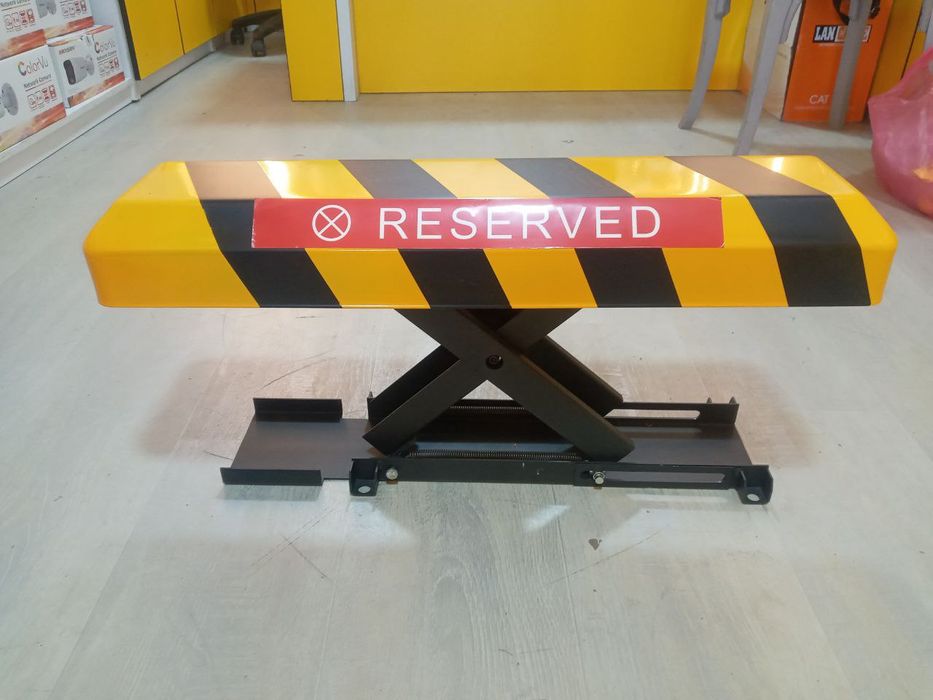 Parkovka parkovka pult parkovka turba znak stolbik