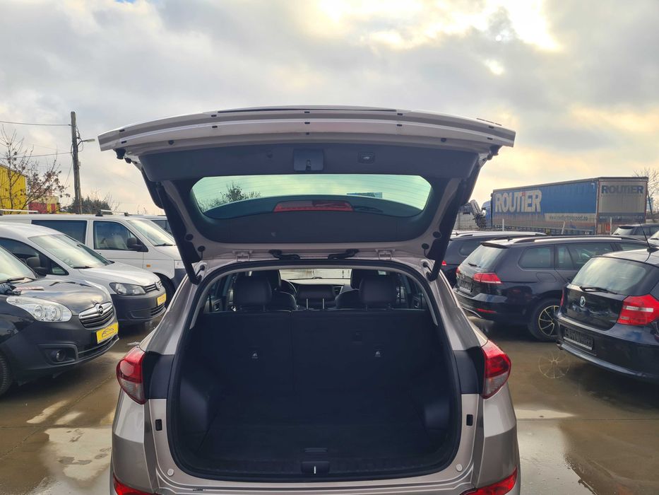 Hyundai Tucson 2.0. CRDI   4 X 4    an 2016 cash sau rate fixe