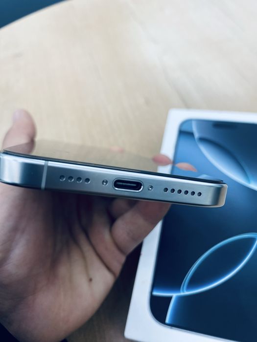 iPhone 16 pro max 512GB