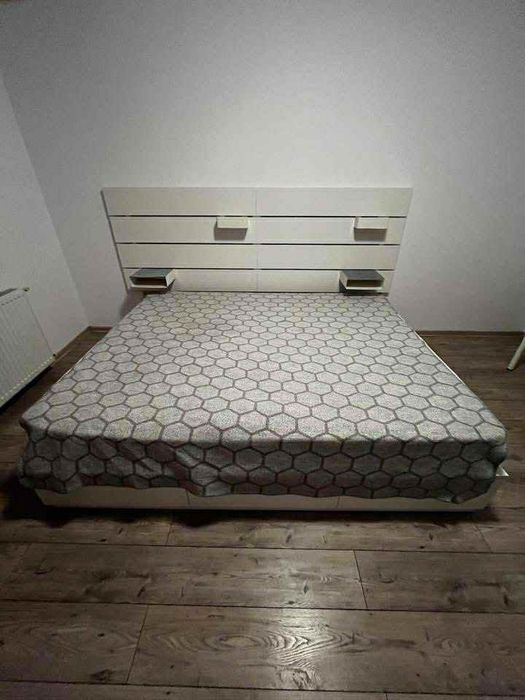 Vând pat Ikea Nordli