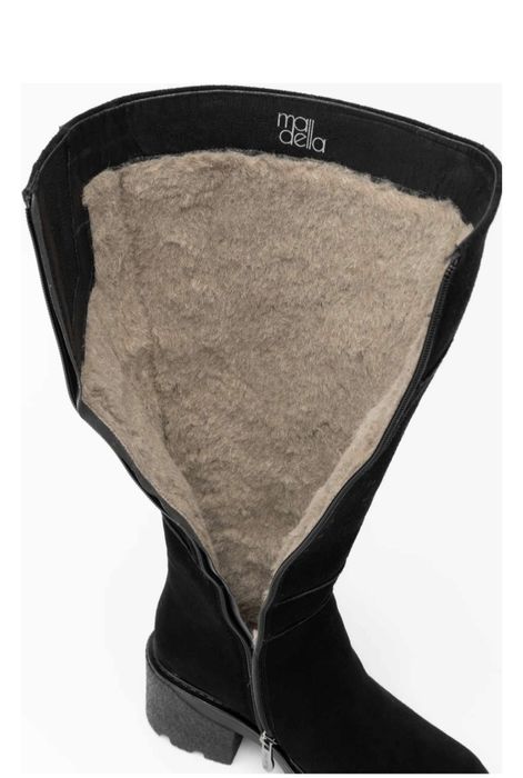 Продам зимние сапожки