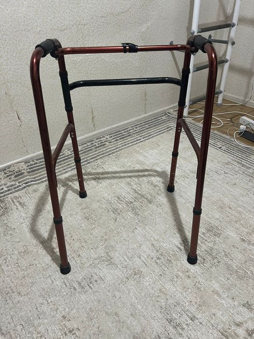 Ходунок для взрослых