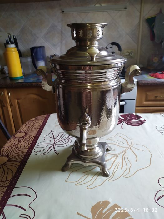 Самовар электрический.