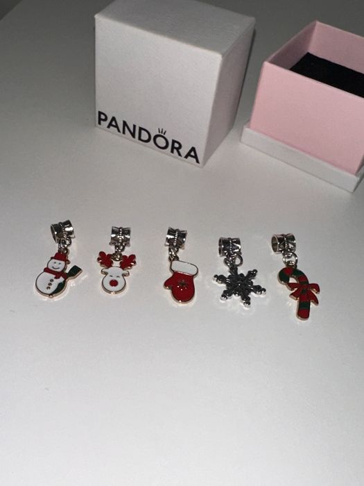 Christmas Charm pentru bratara Pandora