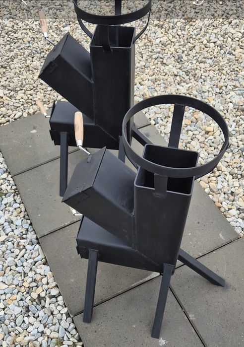 Sobita racheta de curte