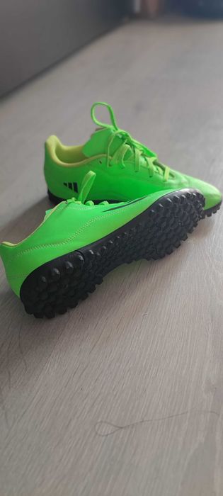 Футболни бутонки Adidas