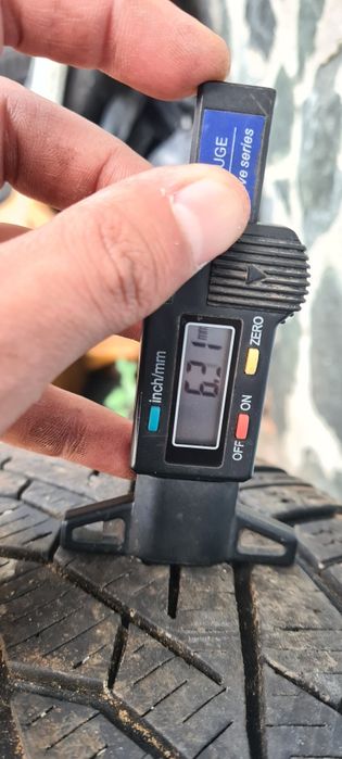 Джанти 16 5х114.3 с гуми 215 70 16