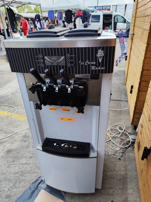 Mașină de înghețată