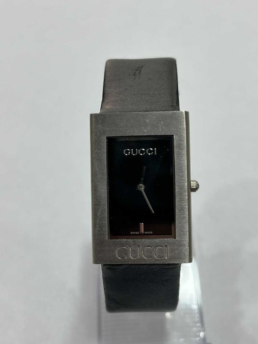 Продава се оригинален часовник GUCCI