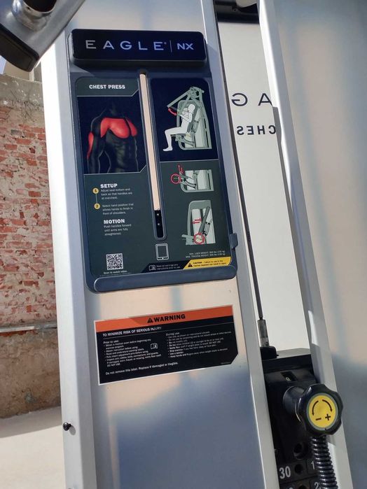 Cybex Eagle NX /  Chest Press