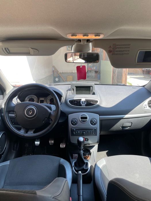 RENAULT Clio 2011 — imagine 4