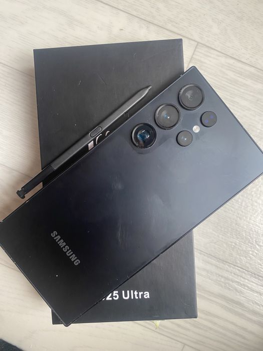 S25 Ultra.    Срочно