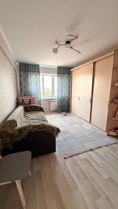 Продаётся 1 комнатная квартира на 17 квартале Мкр Б, Русакова 9