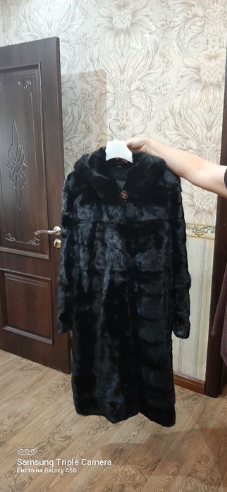 Норковая  шуба б/у