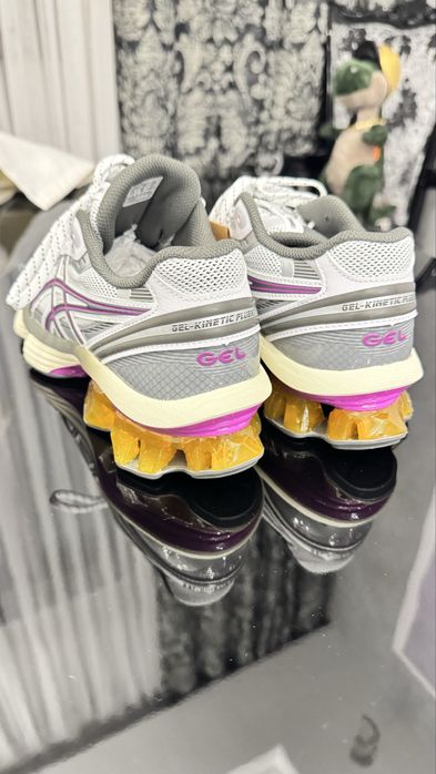 Кроссовки  Asics