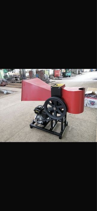 Продам веткоруб,измельчитель веток!