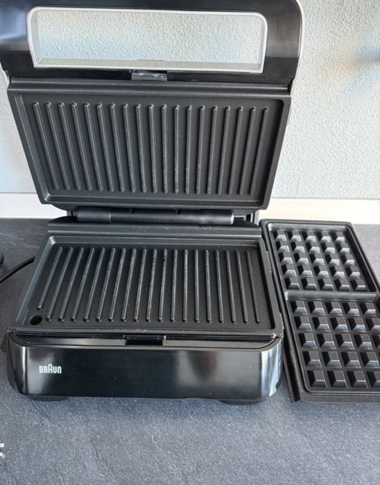 Sandwich-maker BRAUN 800W