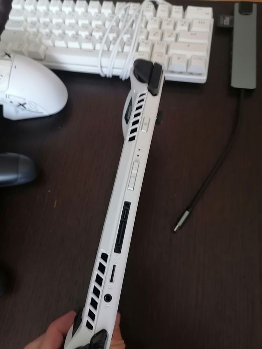 Asus rog ally z1 525