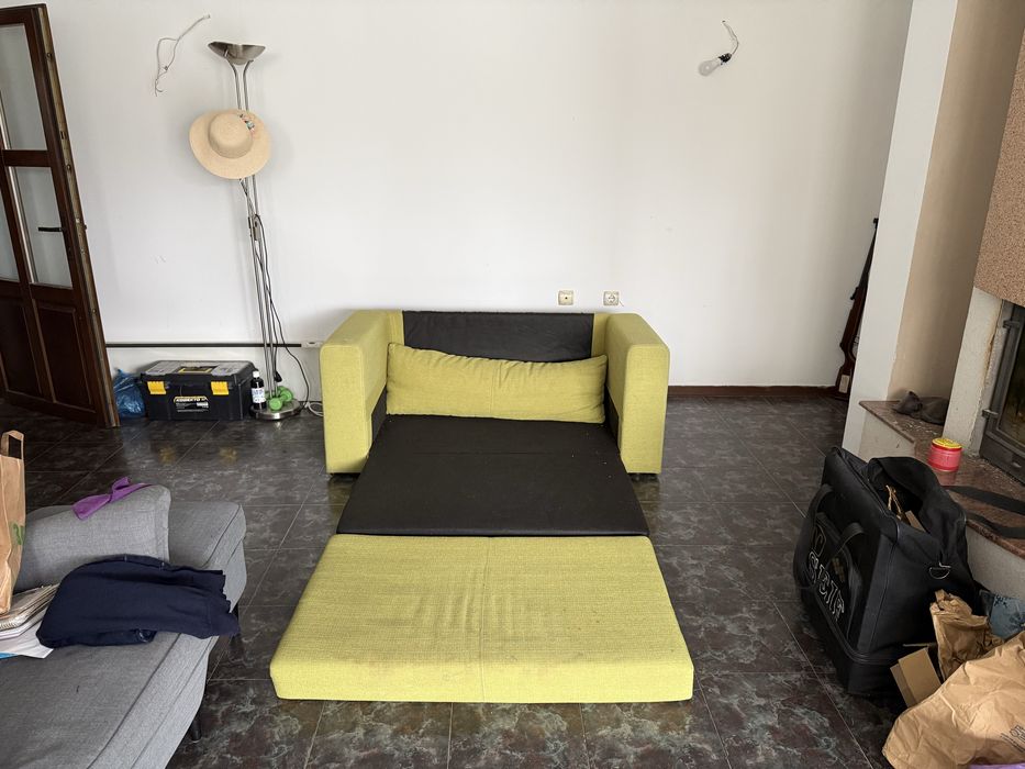 Зелен разтегателен диван – става на легло