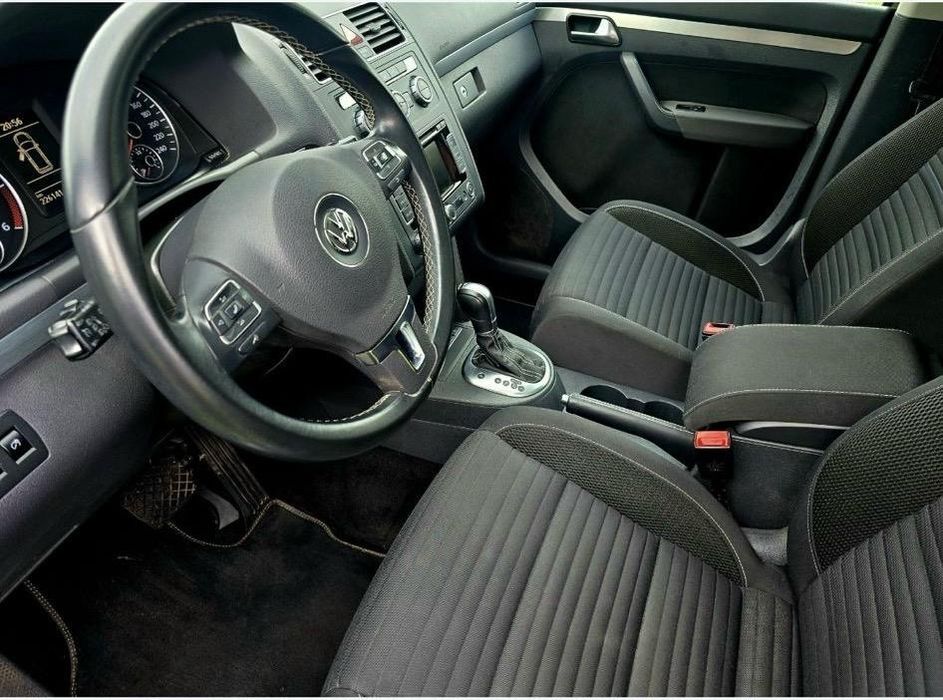 Vand Touran impecabil