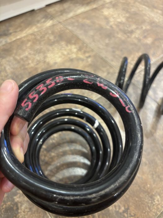 Пружины задняя машины